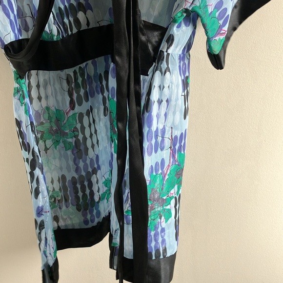 Lane Bryant chiffon multicoloured short sleeve wrap top sheer size 14/16 - Picture 4 of 7